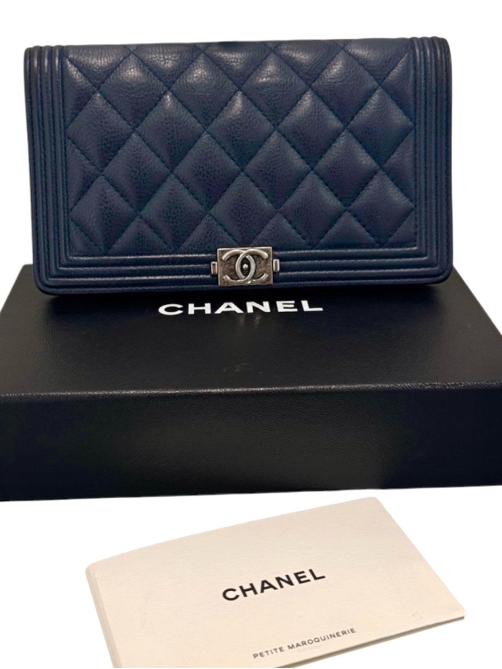 ✨🛍️ Chanel Navy Quilted Leather Boy Wallet